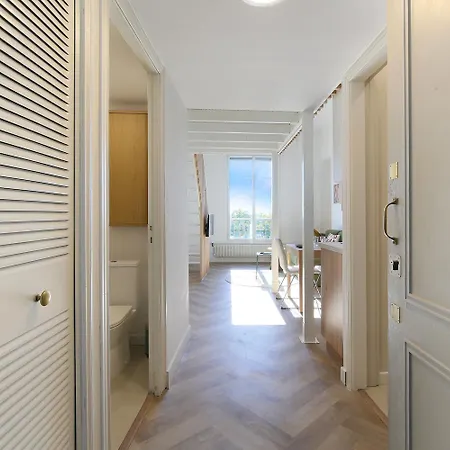 Vue Imprenable Et Charme Historique A Διαμέρισμα