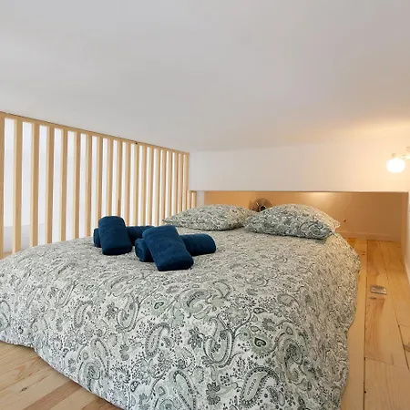 Vue Imprenable Et Charme Historique A Apartament