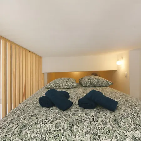 Vue Imprenable Et Charme Historique A Apartament *