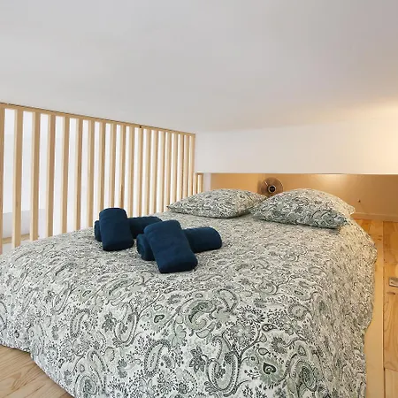 Vue Imprenable Et Charme Historique A Apartament