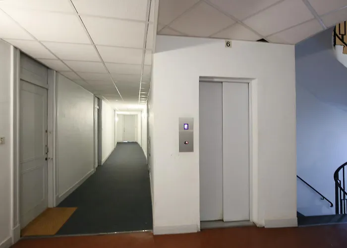 Vue Imprenable Et Charme Historique A Apartament Tuluza