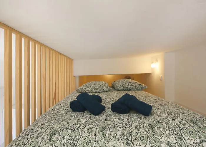 Vue Imprenable Et Charme Historique A Apartament *